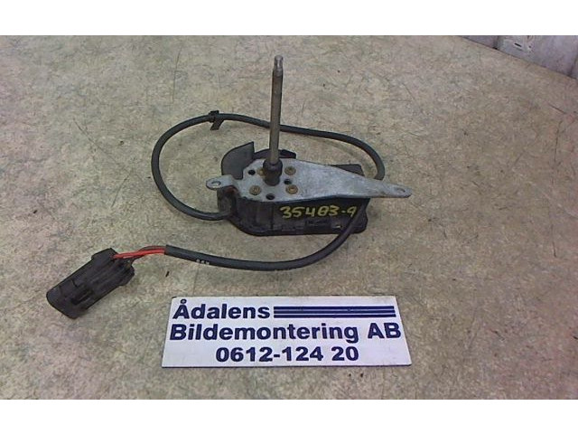 Моторчик стеклоочистителя 30882644 Volvo S40, V40