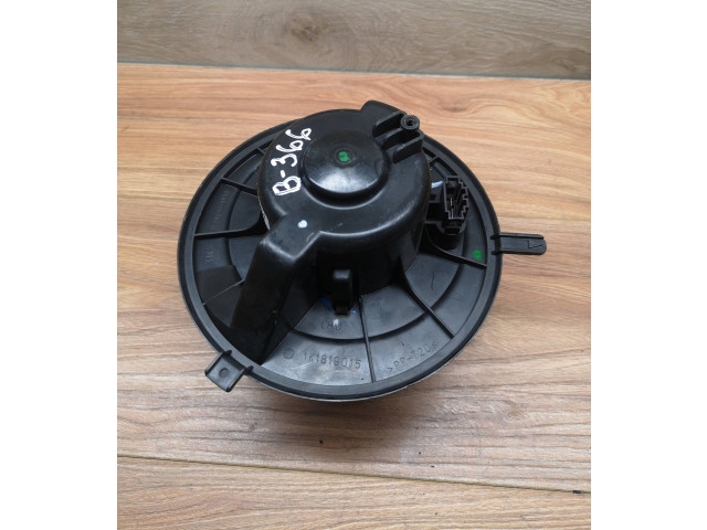 Вентилятор печки 1K1819015 Volkswagen Caddy