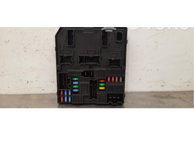 Pojistková skříňka 284B66727R Renault Megane IV 2018