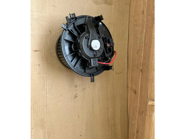 Вентилятор печки 5WB819021A Volkswagen Golf VIII