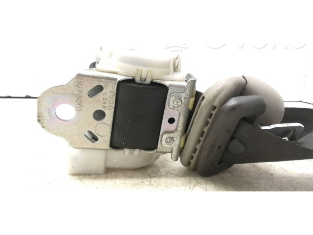 Третий рядный ремень безопасности 7P2120 Nissan Pathfinder R51