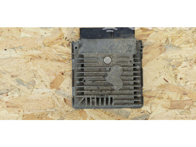 Блок управления двигателем ECU