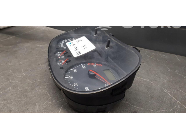 Дисплей    1j0919860D   Volkswagen Caddy