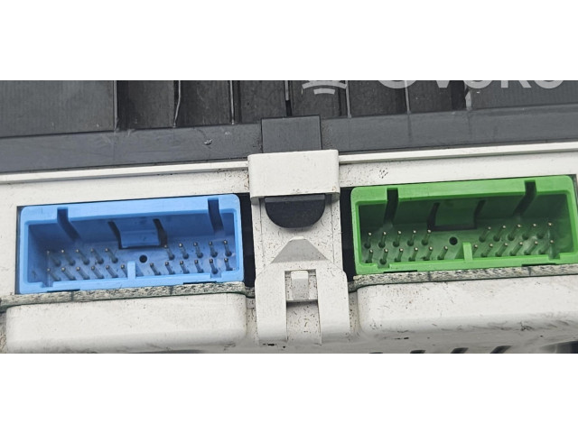 Přístrojová deska Honda Civic 2004 HR0291222