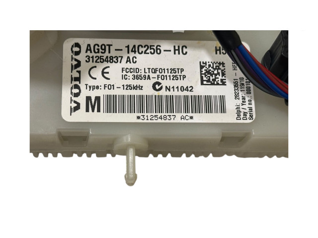 Блок предохранителей AG9T14C256HC, 31254837AC Volvo V70