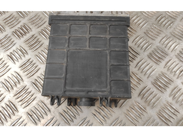 Блок управления двигателем ECU 028906021F, 028906021F Volkswagen Golf III 1995