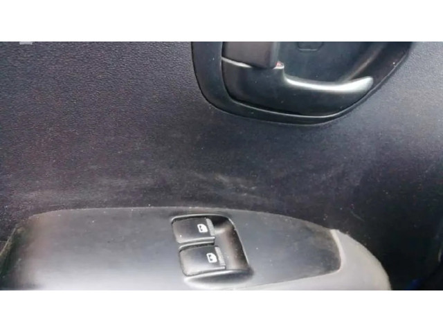 Моторчик заднего дворника 98700OX000, 4PINS    Hyundai i10