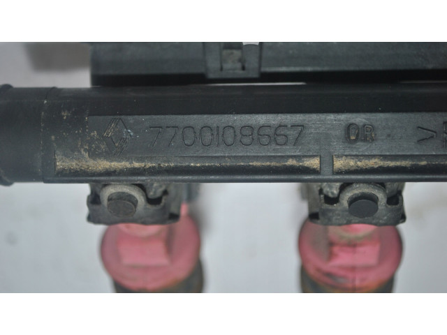 Топливная рампа 7700108667 Renault Clio II