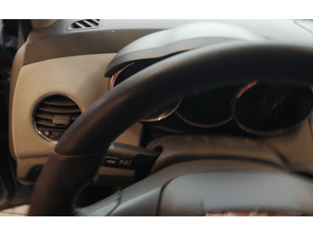 Volant Chevrolet Cruze 2009 95227506  
