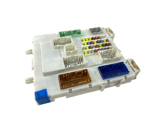 Ящик предохранителей (комплект) 2400678, 2400678 Ford Ranger 2019 - 2022 года