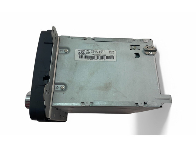 Радио/ проигрыватель CD/DVD / навигация 1K0035186AD Volkswagen Jetta III