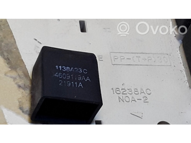 Pojistková skříňka 04602284AD, 16238AC Chrysler 300M 1999