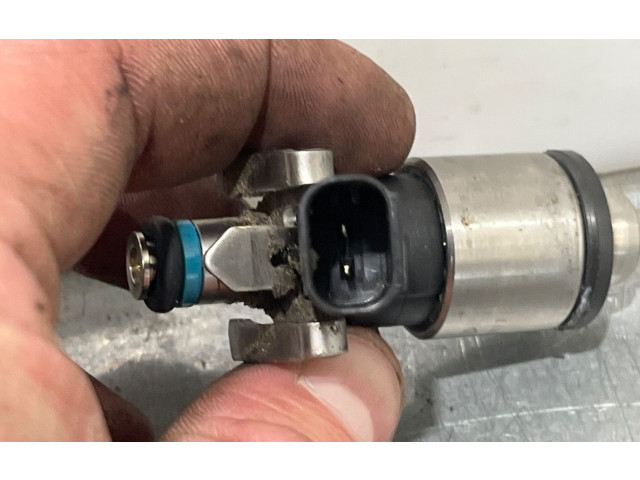 Vstřikovač 353102M417, 9041090015 KIA Sorento