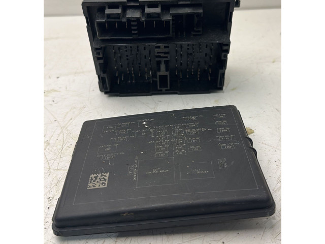 Блок предохранителей    Fiat Freemont    