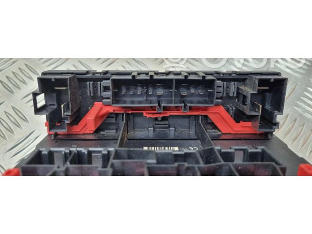 Řídící jednotka 2K0920843C, 03G906021CG   Volkswagen Caddy 2006