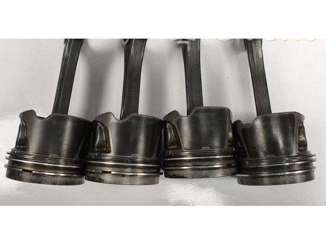 Píst 640942 Mercedes-Benz A W169