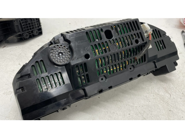 Přístrojová deska Mercedes-Benz E W212 2010 A2129006104, A2129010002