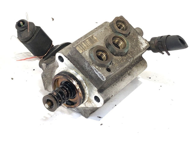 Топливный насос 06D127026H Audi A4 S4 B6 8E 8H