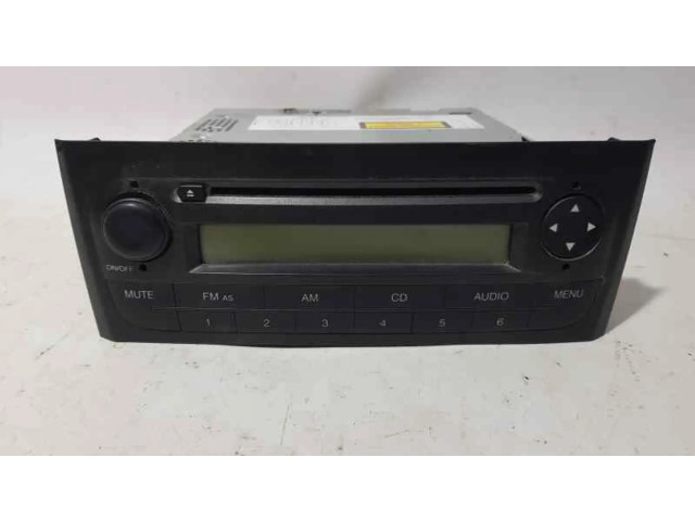 Радио/ проигрыватель CD/DVD / навигация