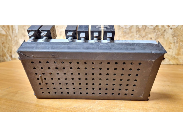 Блок предохранителей J59000 Volvo S80