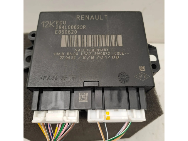 Блок управления 284L06623R, E850620 Dacia Sandero