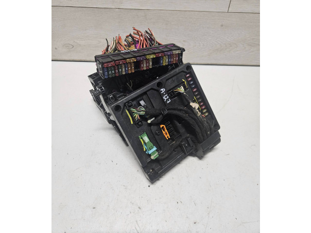 Блок предохранителей 7M3962258AH Ford Galaxy