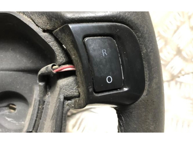 Руль Dacia Sandero   -  года 484007478R, 484007478R      