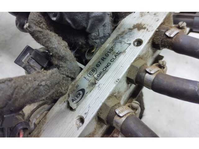 Топливная рампа 67R010973, 000044   Volkswagen Polo III 6N 6N2 6NF  