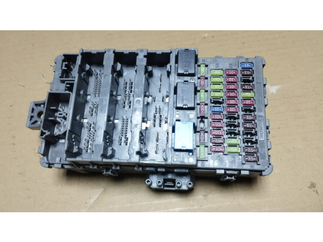 Блок предохранителей T2FA001 Honda Accord