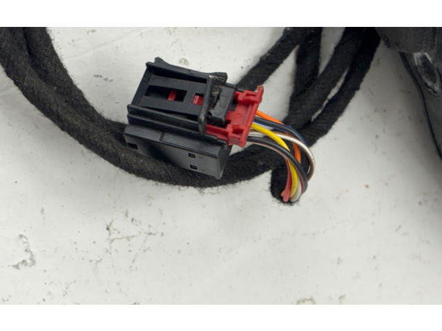 Зеркало электрическое        Skoda Yeti (5L)  2009 - 2017 года   