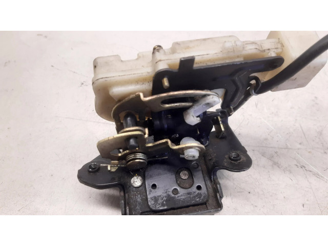 замок багажника 010821 Mazda Premacy