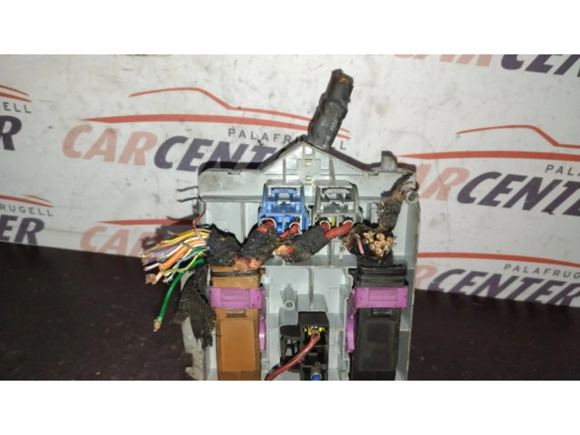 Блок предохранителей 51742420 Alfa Romeo GT