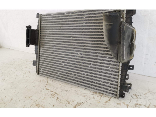 Интеркулер Jaguar XJ X351