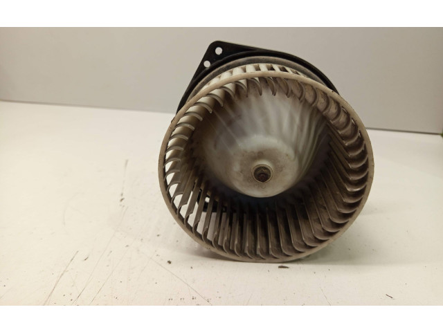 Вентилятор печки Mitsubishi L200