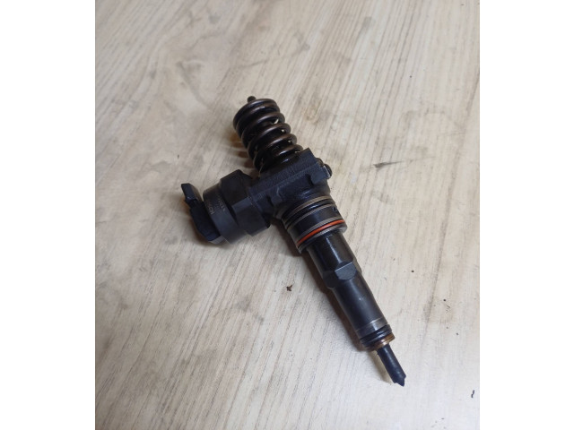 Vstřikovač 038130073H Volkswagen Sharan