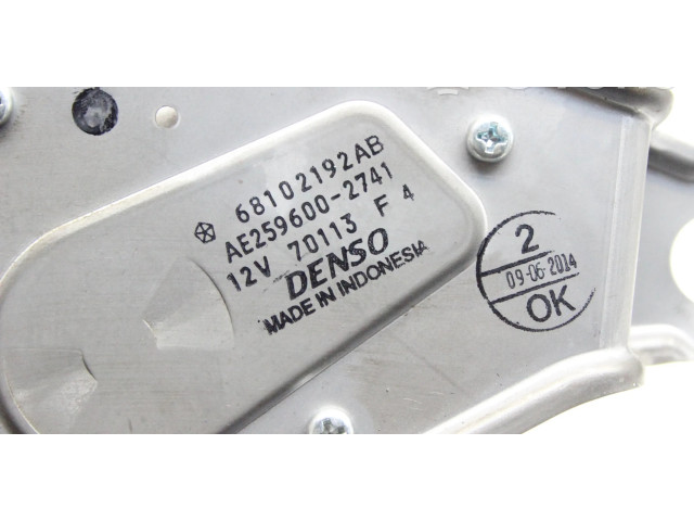 Моторчик заднего дворника 68102192AB    Jeep Cherokee