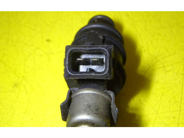 Vstřikovací lišta 90536149 Opel Zafira A