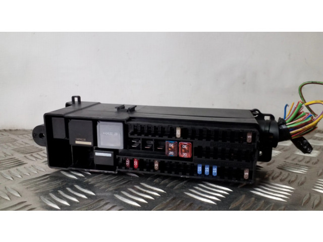 Блок предохранителей AV6T14K131AC, E02260200   Ford Focus    