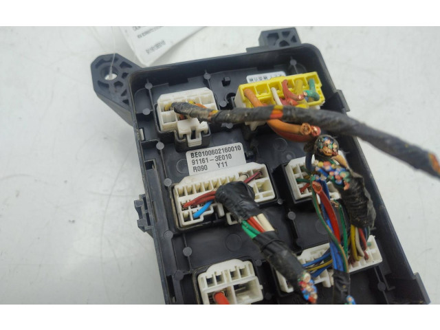 Блок предохранителей 911613E010 KIA Sorento