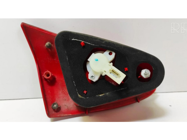 Задний фонарь 46747825 Alfa Romeo 147