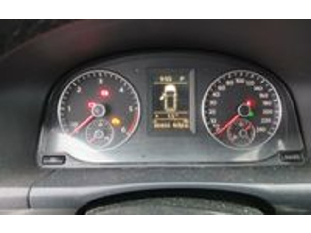 Панель приборов 1T0920875A   Volkswagen Touran II       