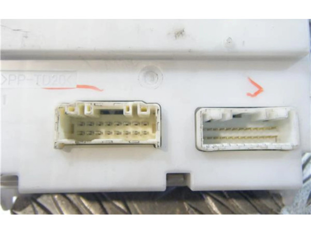 Блок управления BHB967560A, BHB967560A Mazda 3 II