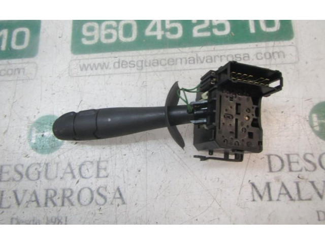 Ручка стеклоочистителей Renault Twingo II