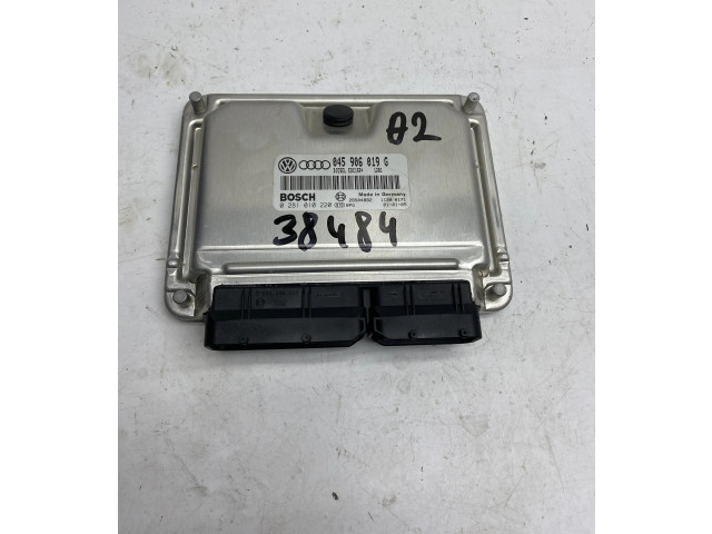 Блок управления двигателем Блок управления 045906019G, 0281010220 Audi A2