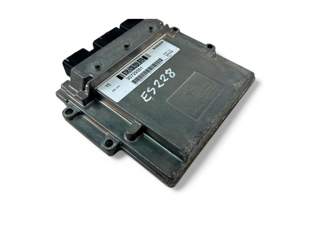 Блок управления двигателем Блок управления 30729351   Volvo V70