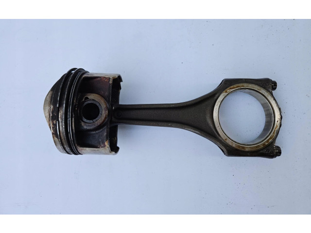  Поршень с шатуном  065DN  Audi A6 C7  