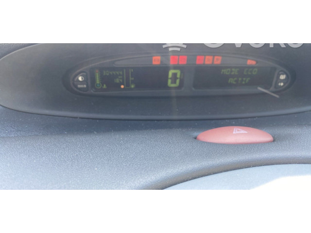 Панель приборов 00006105G4 Citroen Xsara Picasso