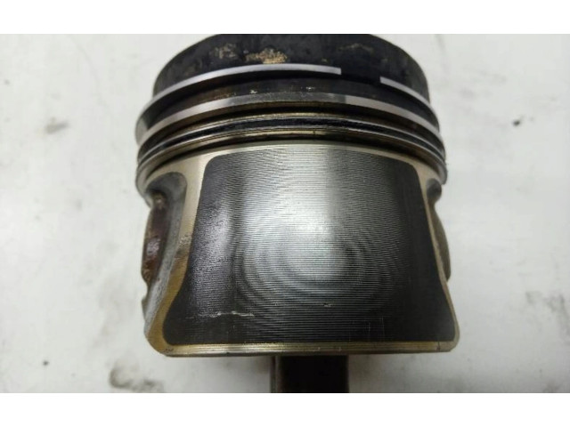 Поршень с шатуном Volkswagen Golf VI