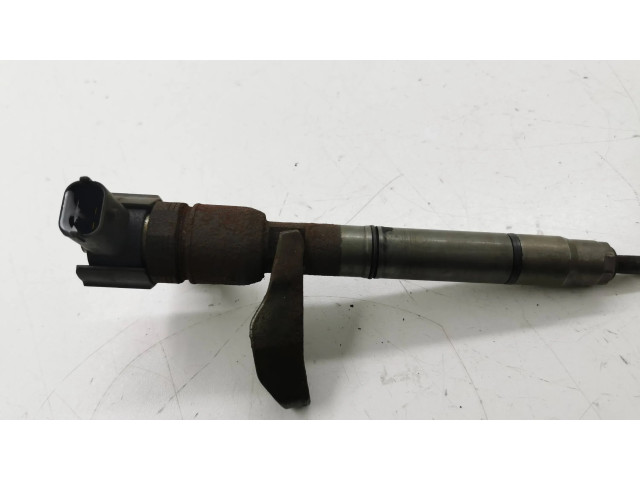 Vstřikovač 338002A800 Hyundai i40 pro naftový motor 1.7