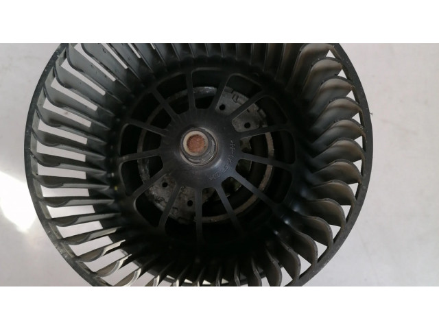 Вентилятор печки       Ford Focus